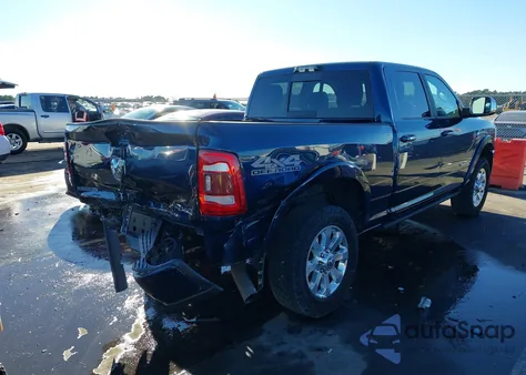 2022 Ram 2500 Laramie 4X4 6'4 Box z USA, uszkodzony, nr VIN 3C6UR5FL5NG144840